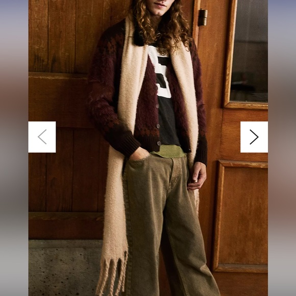 NWT Urban Outfitters Scarf - Picture 4 of 4